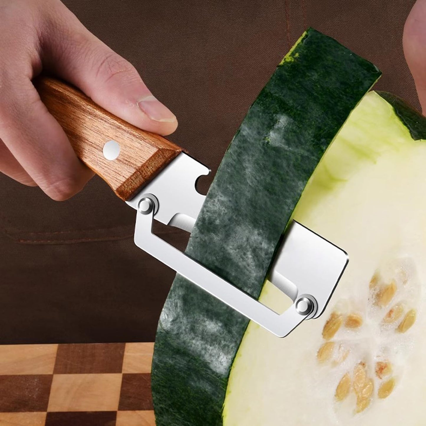 Multifunktionaler Gemüseschäler für die Küche, 2 in 1 Obst- und Gemüseschäler mit Flaschenöffner, Edelstahl Kartoffelschäler mit Holzgriff, Universal-Sparschäler für Äpfel, Kürbisse und Papayas